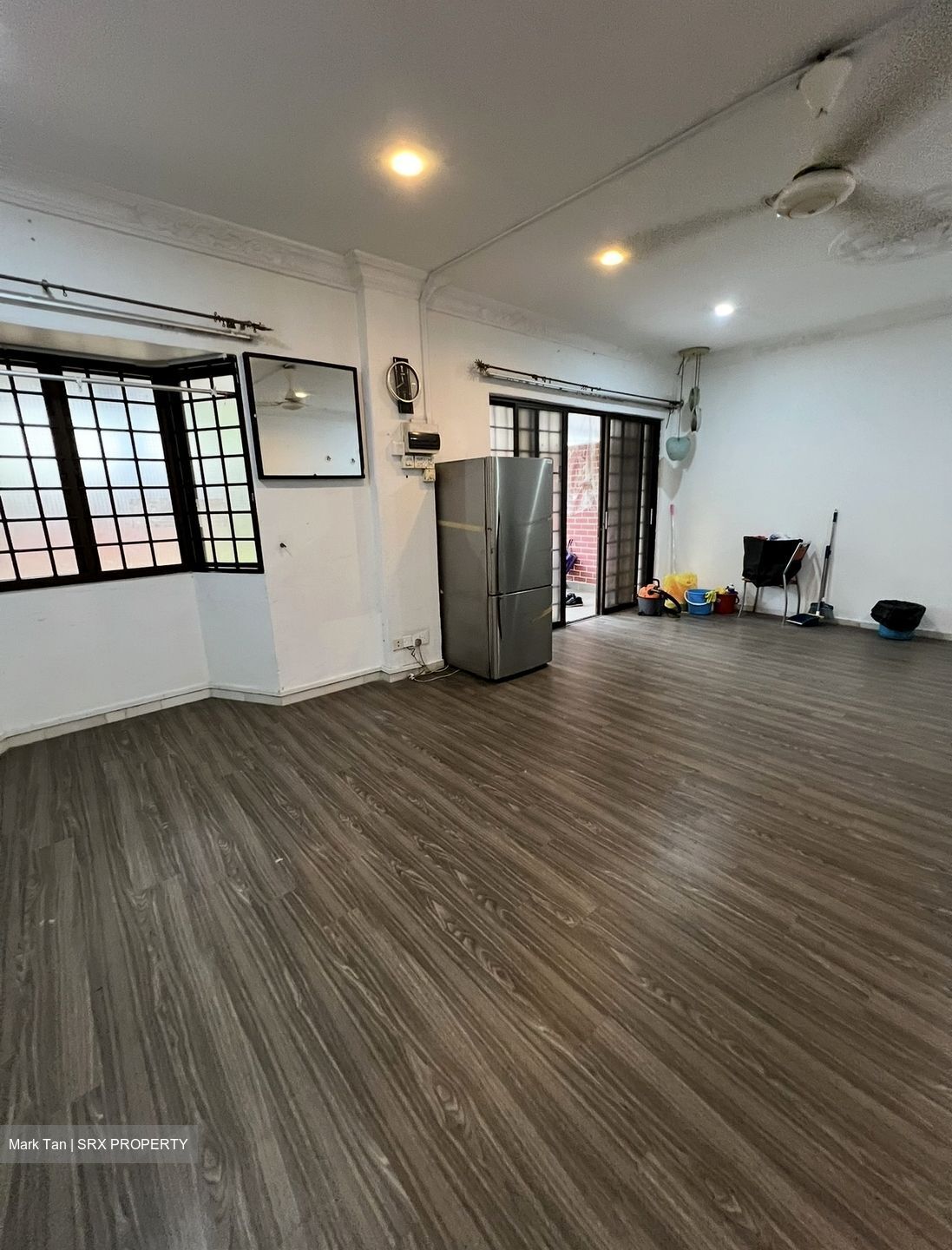Fuyong Estate (D23), Terrace #562751411